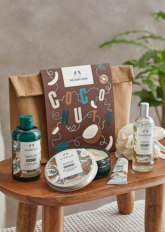 Coconut Gift Set Lifestyle