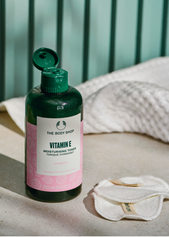 Vitamin E Moisturising Toner 250ml Lifestyle