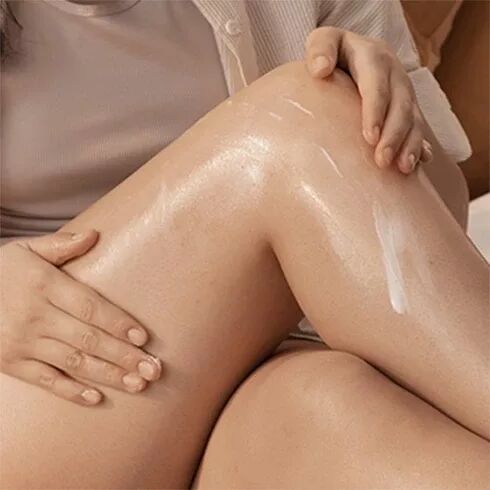 Q2 2021 CLC APRIL SUMMER PREPARATION Body Care Routines LE INZABLE011 AMP CT9 EDITORIAL CAROUSEL image