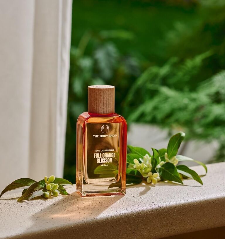 Full Orange Blossom EDP Background