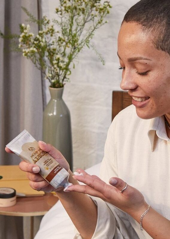 Almond Hand & Nail Cream 100ml
