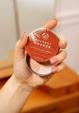 COCONUT BRONZE GLISTENING GLOW POWDER 7 9 G INRODPS616 product zoom