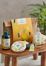 Mango Gift Set Lifestyle